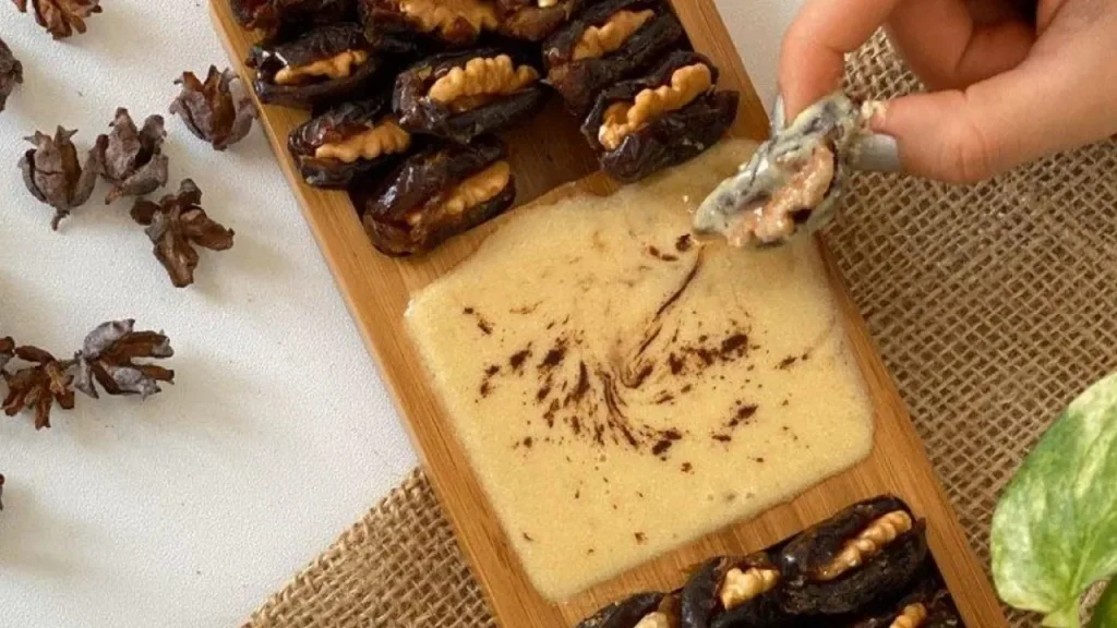 فرآورده‌ خرما سام‌شهد نخلستان